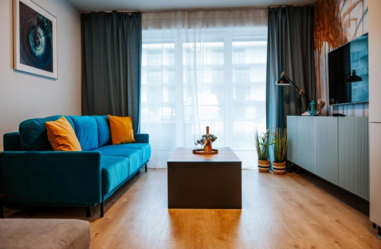 Apartament Turkusowy - Basen, Sauna, Klimatyzacja Dziwnow Exterior photo